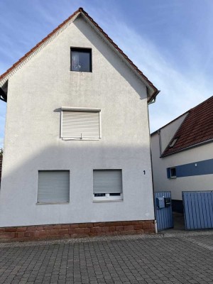 4 ZKB Maisonette Eigentumswohnung 111 m2 mit Hof- und Gartenanteil (Wohnen wie im Haus)