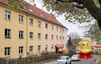 In Renovierung I Bad mit Wanne I WC separat mit Fenster I Moderne Einbauküche