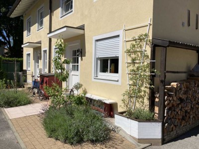 Doppelhaushälfte im Gögerl-Viertel mit PV, Solaranlage, Wärmepumpe, Wallbox, Kaminofen (ohne Makler)