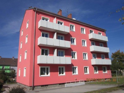 2 Zimmer Wohnung mit Küche und Balkon