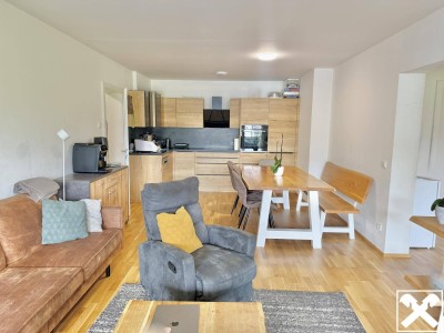 Moderne Wohlfühloase mit zwei Bädern