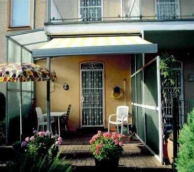 Exklusive 3,5-Raum-Maisonette-Wohnung mit gehobener Innenausstattung mit Einbauküche in Düsseldorf