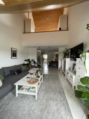 Familienfreundliche 4,5 Zi. Maisonettewohnung in Frankfurt