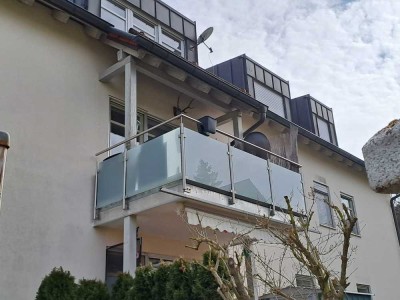 Helle 2 Zimmer-Wohnung mit West-Balkon