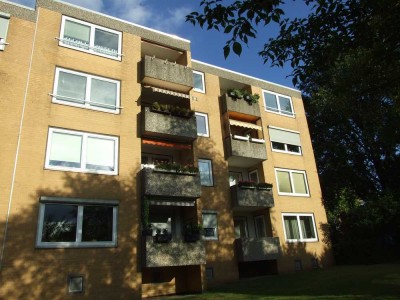 Helle 4-Zimmer-Wohnung mit Balkon im 3. OG in Hannover-Ahlem