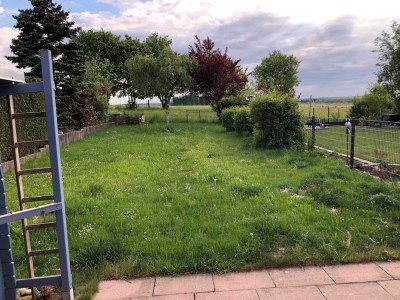 Charmante Doppelhaushälfte mit Garten, Schwedenofen & Weitblick