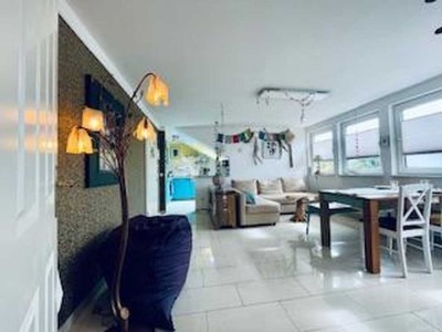 Sonnige 2,5-ZKB in Köln-Urbach, Porz, Balkon, Gartenmitbenutzung, DG