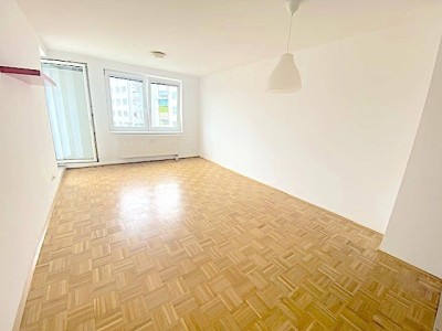 PROVISIONSFREI VOM EIGENTÜMER! 2-ZIMMER WOHNUNG MIT LOGGIA IN DER FORSTHAUSGASSE!