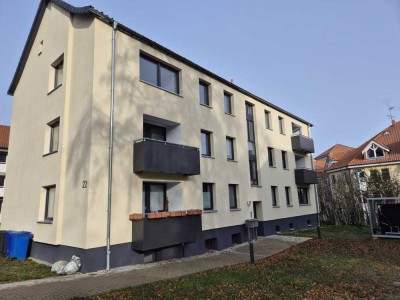 Sanierte***4-Zimmer-Wohnung mit Balkon und 2 Bädern!!!***