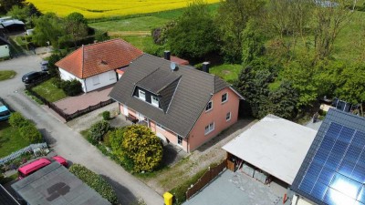 Gemütliches Zuhause an der Ostsee mit Terrasse, Kamin und voll möbliert