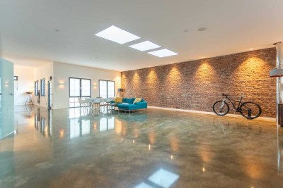 Stylisch Leben und Arbeiten im Loftstil – Energieeffizient, saniert und mit schönem Garten