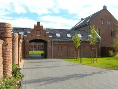 Haus mit Garten im historischen Hofgut "Zuckerhof" in Neuss-Holzheim