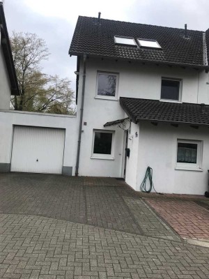 Platz für die ganze Familie – mit Kamin, Garten & viel Liebe zum Detail!
