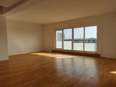 Exklusive 6 Zimmer Wohnung mit Blick auf den Rhein