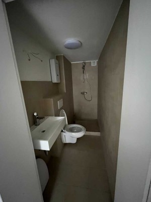 Erstbezug nach Rundum-Renovierung – genießen Sie Ihren Balkon mit Ausblick!
