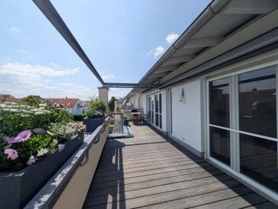 Wohnen über den Dächern: Stilvolle 2-Zimmer-Wohnung mit Süd- & Nordterrasse in bester Allacher Lage