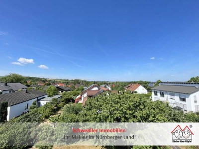 Entdecke die Möglichkeiten: Sanierungsbedürftiges EFH mit gr. Garten in Toplage von Eckental