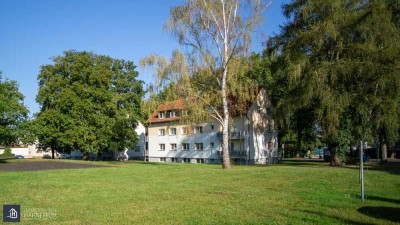 Renovierungsbedürftige 4 - Zimmer Mietwohnung im Dachgeschoss