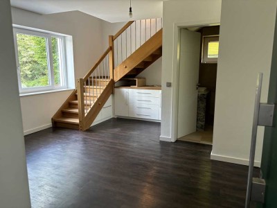 Attraktive 2-Zimmer-Maisonette-Wohnung in HP-Wald-Erlenbach