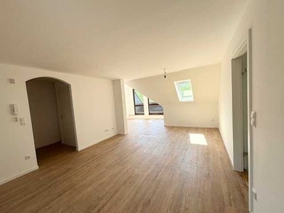 Stilvolle sanierte 4-Zimmer-Wohnung mit EBK in Erlangen
