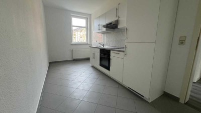 modernisierte 2-Raum-Wohnung im 1.OG * EBK * Tageslichtbad