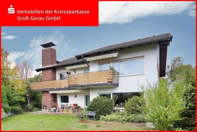 *** Zweifamilienhaus zur Kernsanierung ***
mit extrem viel Platz und extra Potential!