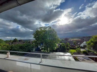 Riesenbalkon  mit Blick zum Kölner DOM , DG mit Gaube, Bergisch Gladbach