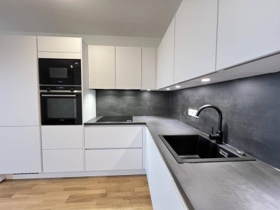 Dachgeschoss Maisonette mit Dachgarten bei U1 Hauptbahnhof Wien