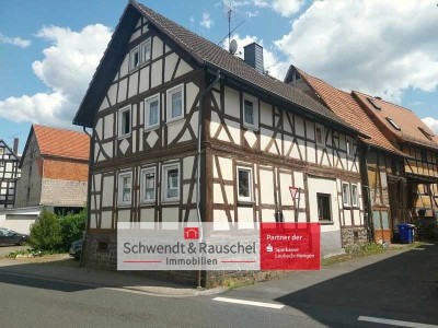 Einfamilienhaus mit Scheune in Laubach-OT