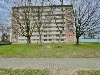 Geräumige 2-Zi.-Wohnung mit Balkon!