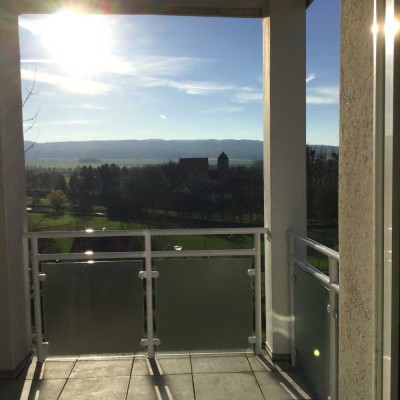 Traumlage mit Blick Domäne Marienburg Reserviert