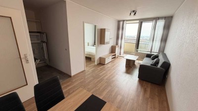 2,5-Zimmer Wohnung im 13. OG mit Balkon in Ludwigshafen-Mitte