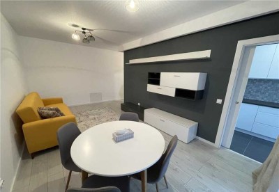Freundliche und vollständig renovierte 2-Zimmer-Wohnung mit Balkon und EBK in Bad Pyrmont