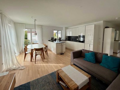 stilvolle 3-Zimmer-Wohnung mit EBK und Balkon