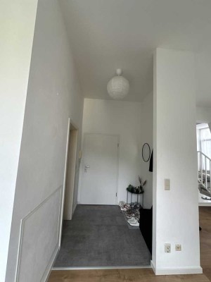 Schöne 2-Zimmer-Dachgeschosswohnung mit gehobener Innenausstattung in Kreischa