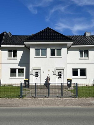 2 Reihenhäuser & Anbau in bester Lage von Büchen