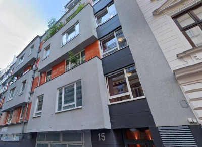 Zentrale, ruhige 3-Zimmer-Wohnung mit Balkon zum Innenhof!