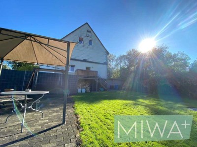 Schöne Eigentumswohnung im Erdgeschoss mit Balkon & großem Garten in Bestwig - Einziehen und wohlfüh