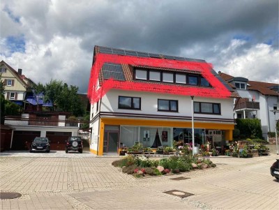 Helle 4-Zimmer-Wohnung mit Balkon und EBK in Calw-Alzenberg