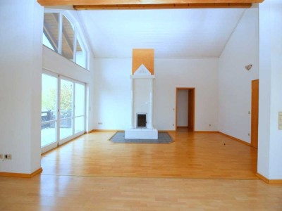 3,5 Zimmer, 105 m², großer Balkon, EBK, in 35781 Weilburg - Hirschhausen