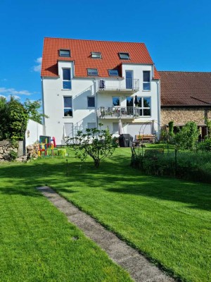 Modern, Zentral und Ruhig  4,5-Zimmer-Maisonette-Wohnung in Bischofsheim