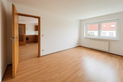 Erstbezug nach Renovierung:  2-Zimmer-Wohnung mit Tiefgarage