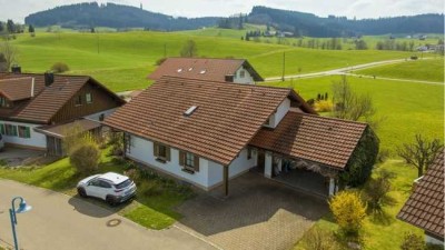 Ein- Zweifamilienhaus - Familienheim in traumhaft schöner Lage