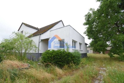 Attraktive Doppelhaushälfte mit Potenzial zur Mehrfamiliennutzung