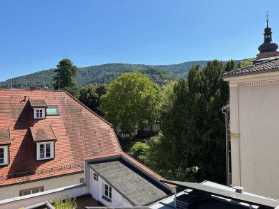 Attraktive 5 Zimmer Altbauwohnung im Herzen von Heidelberg