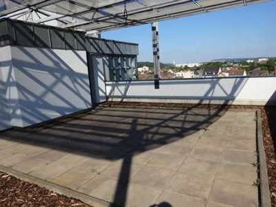 *** Tolle Penthouse-Wohnung mit Dachterrasse ***