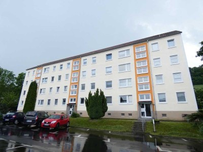 VERKAUF:  große 4 Raumwohnung im 3. Obergeschoss mit Balkon und Stellplatz in Hörschel