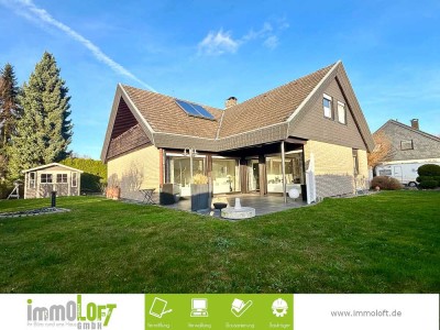 Traumhafter Winkelbungalow mit Einliegerwohnung in Lage-Kachtenhausen!