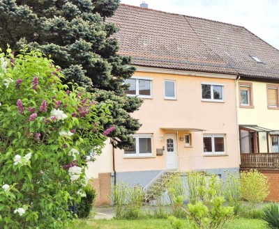 Gut aufgeteiltes Haus mit 7 Zimmern und Wintergarten!