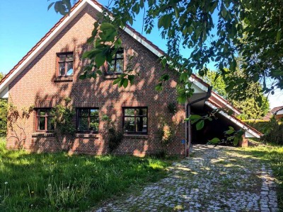Gepflegtes EFH, großes Grundstück mit herrlichem Ausblick, hochwertige PV-Anlage